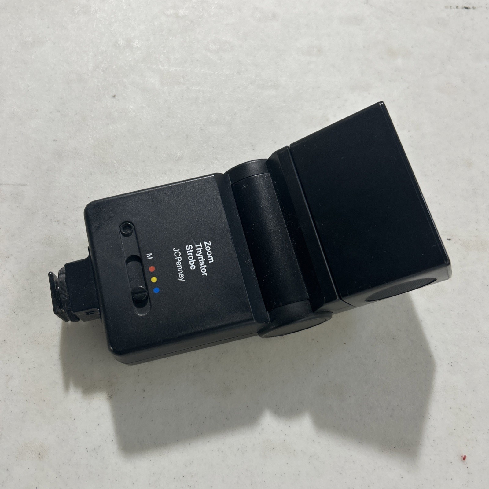 JCPenney Compact Zoom Automatic Strobe Thyristor FLASH Tilt head Vintage – AS IS
