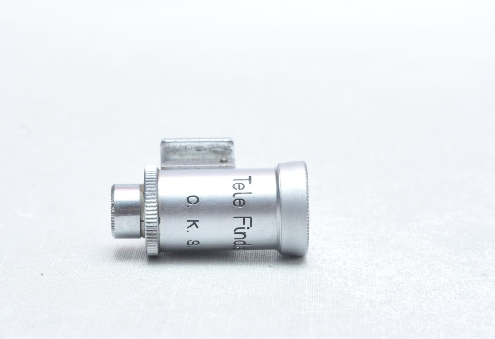 C.K.S. TELE FINDER 135MM