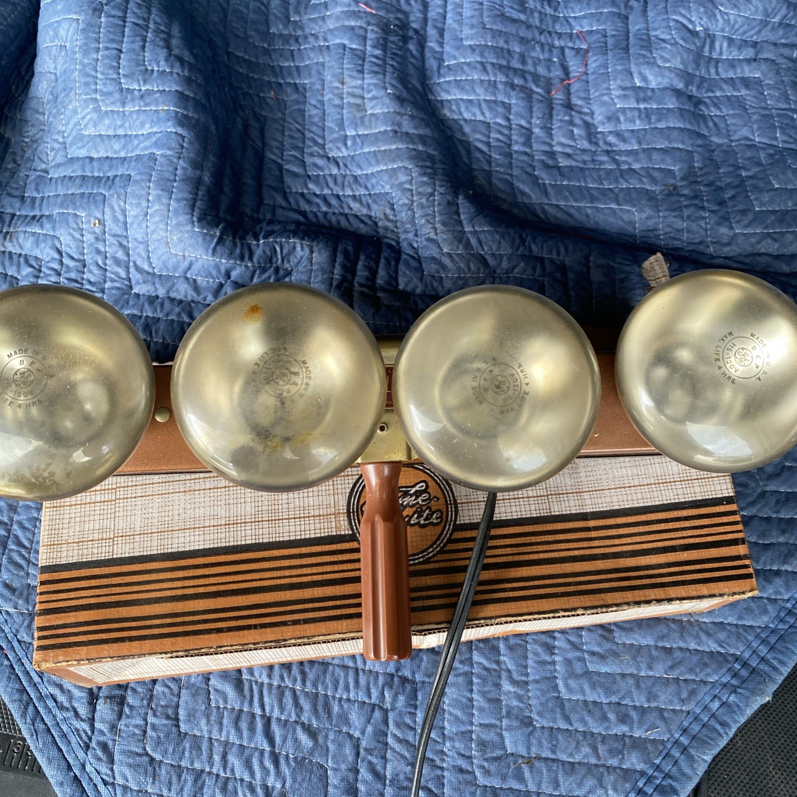 Vintage ACME MOV-E-LITE 4 Lamp Light Bar 14-3/4″ Tested Working