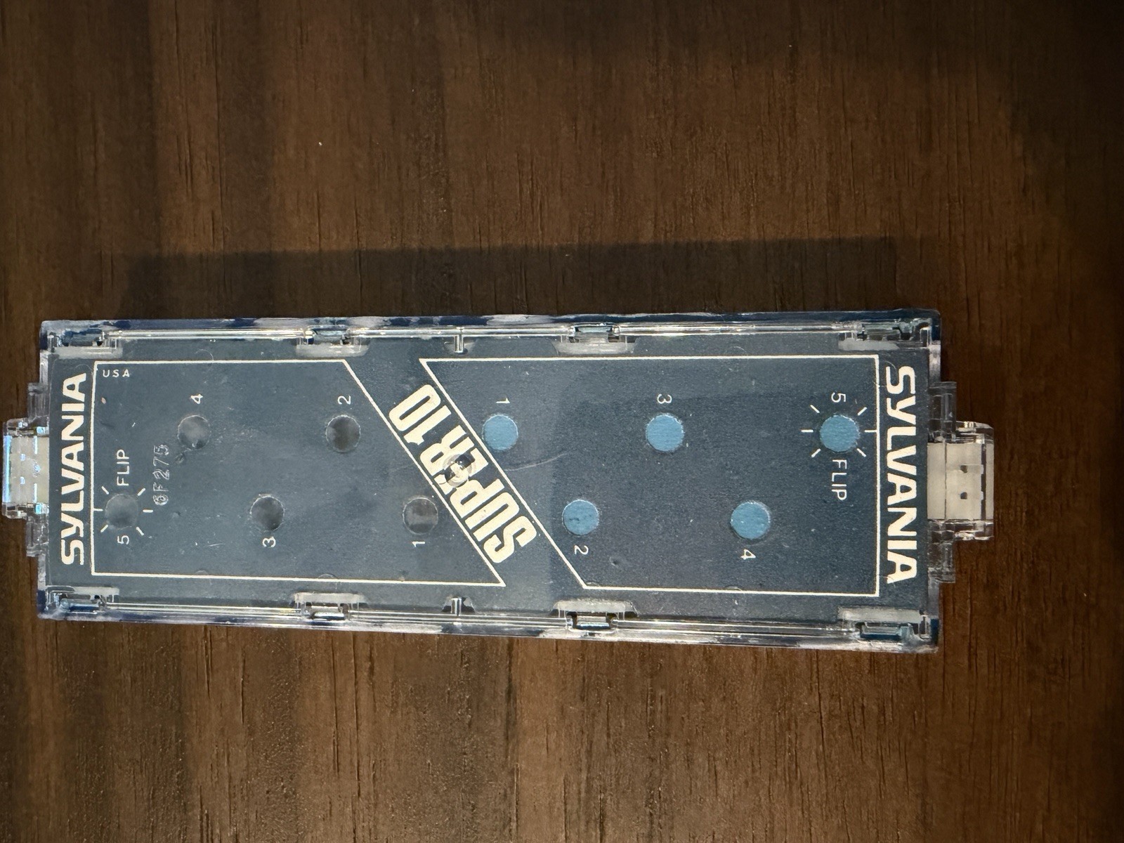 Sylvania Super 10 Flip Flash