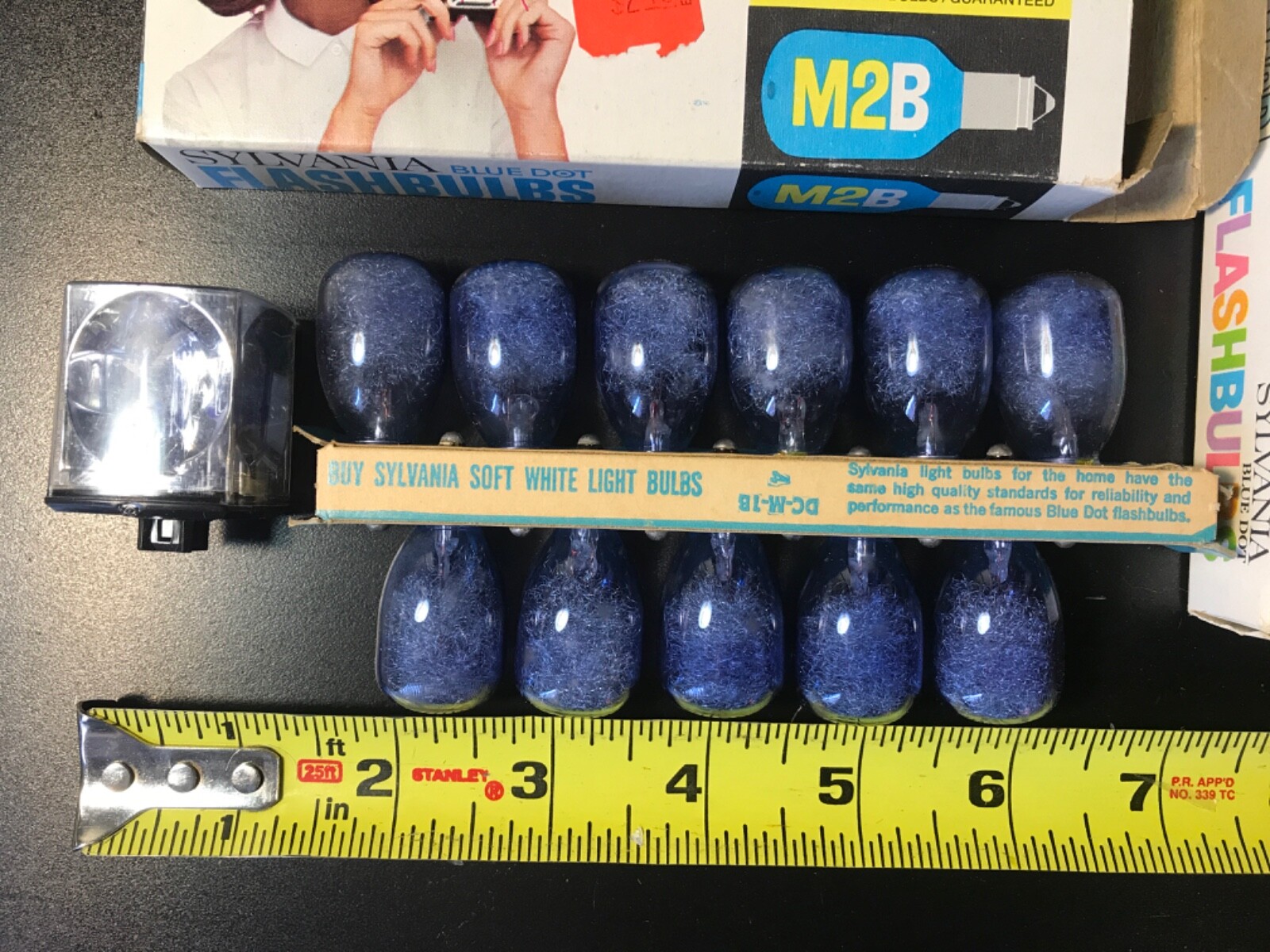 Vintage Sylvania Blue Dot Flashbulbs M2B M3B – 2 ORIGINAL PACKAGES & 19 BULBS!