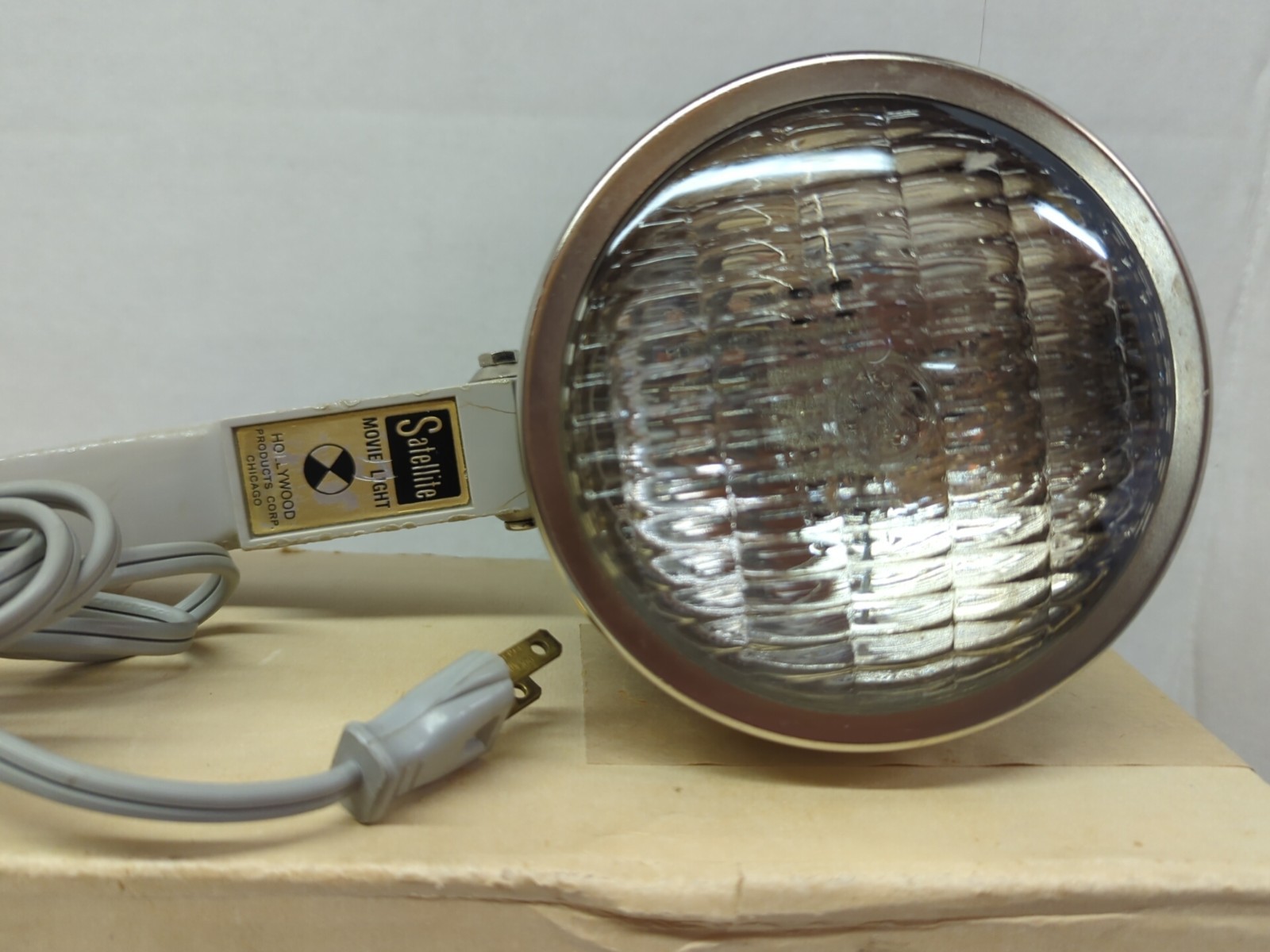 Vintage Hollywood Satellite Gun Movie Light Handheld Camera GE Lamp 120V Tested