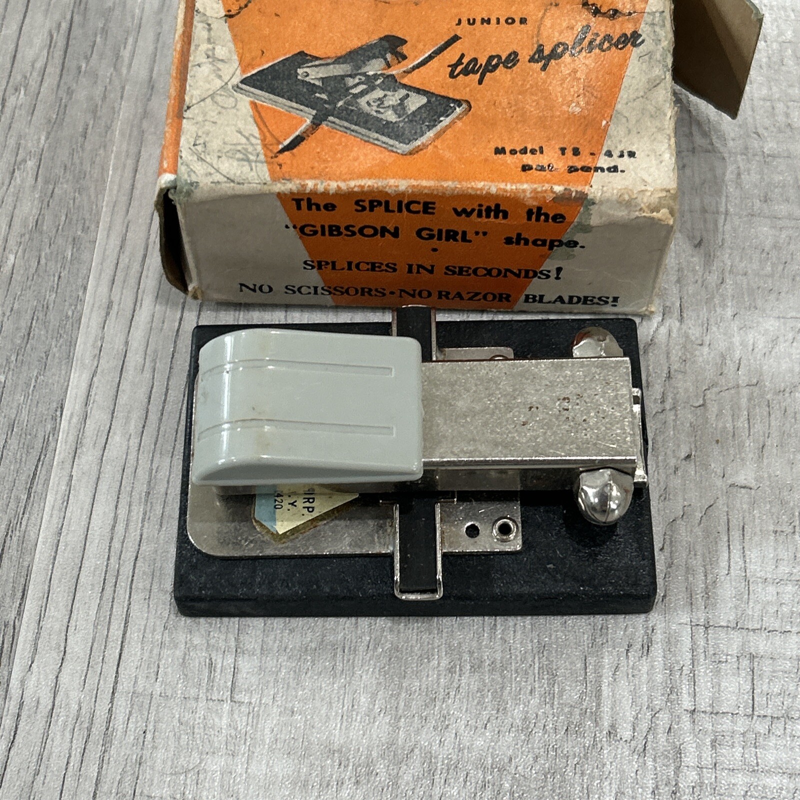 Vintage Robins Gibson Girl TS-4JR Tape Splicer Reel to Reel Box