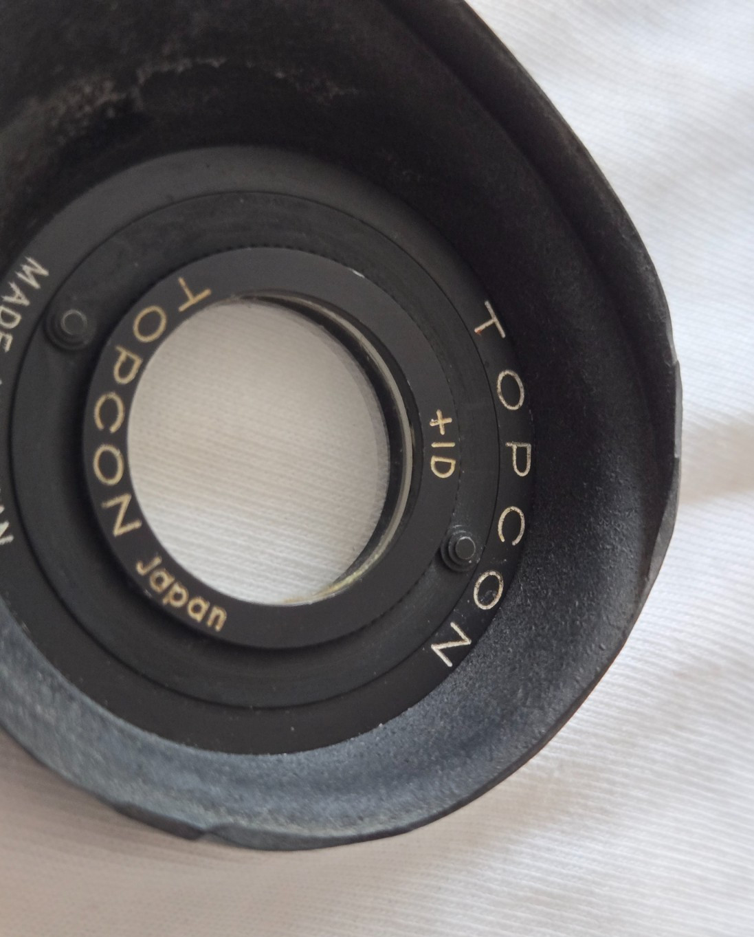 Topcon Rubber Eye Cup Model 3 with +1D diopter in Good User Condition