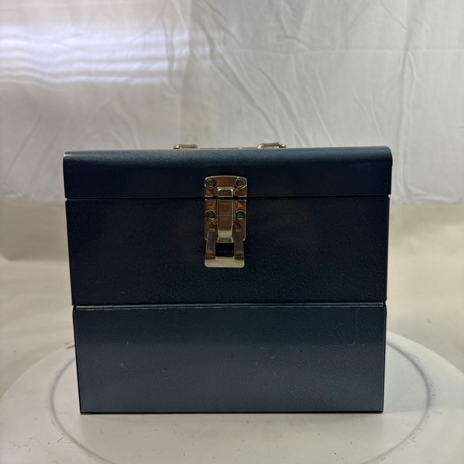 Logan Deluxe 8MM Film Chest With 3 Reels & Storage Case Metal Vintage
