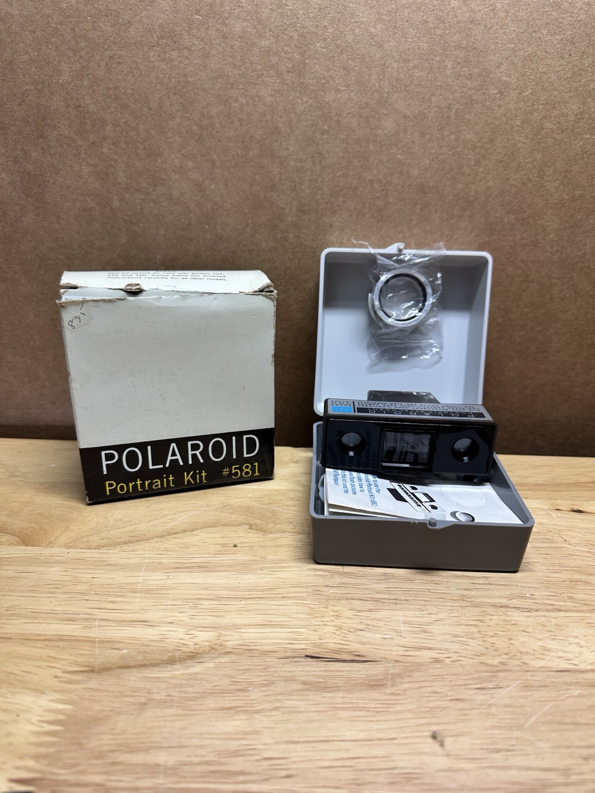 Polaroid Portrait Attachment 581 Kit Land Camera w Case Lens Vintage