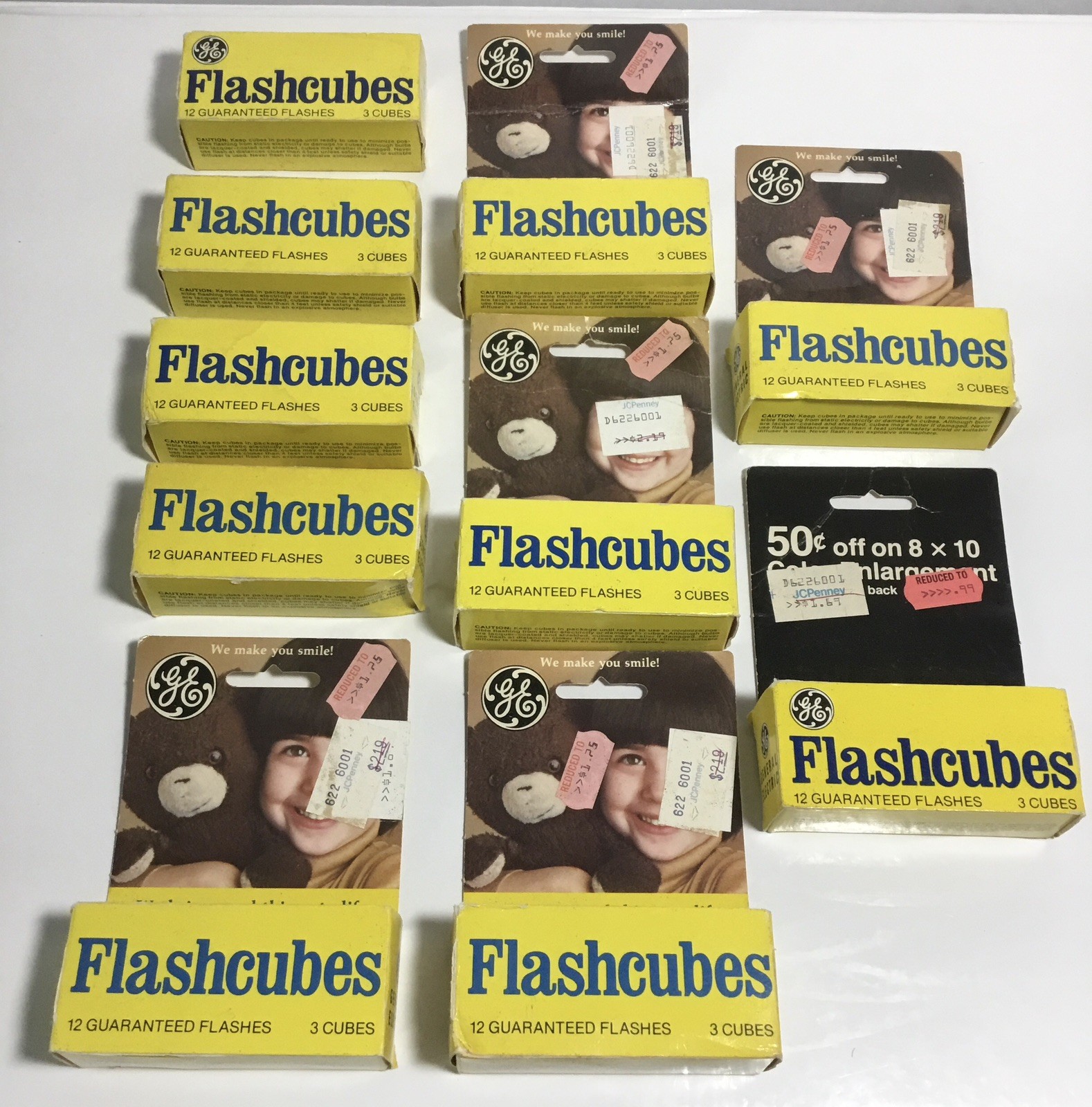 Flash Cubes, GE Lot of 10 boxes, 30 Cubes Total, 120 Flashes, In Box, All Unused