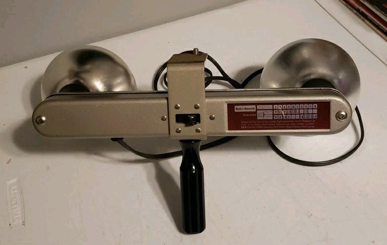 Vintage Bell Howell Flood Light Bar Lamp for Indoor Movies Tested & Working