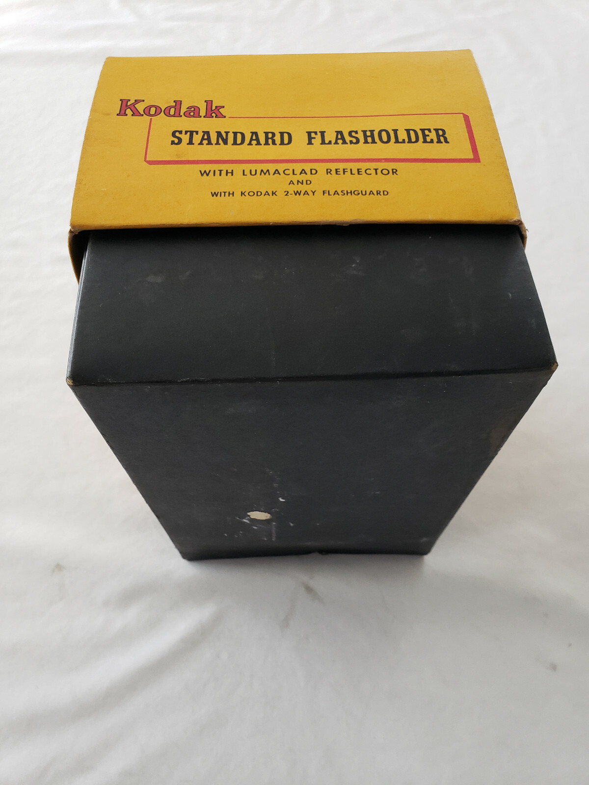 Vtg KODAK STANDARD FLASHOLDERBOX 3 flash bulbs & ednalite lens shade, filter ad