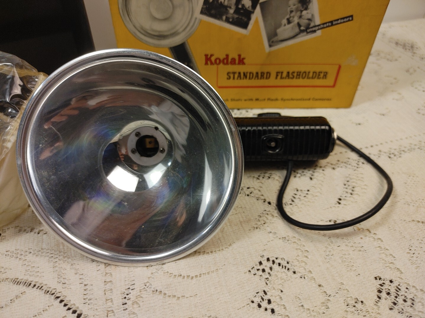 Vintage KODAK Standard Flash Holder in Original Box w/ Cover & Bracket