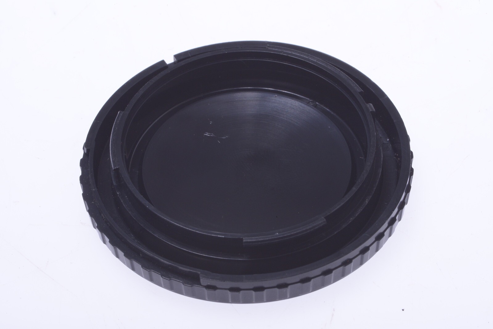 ✅ FUJI, FUJICA ORIGINAL 35MM CAMERA BODY CAP 10-3