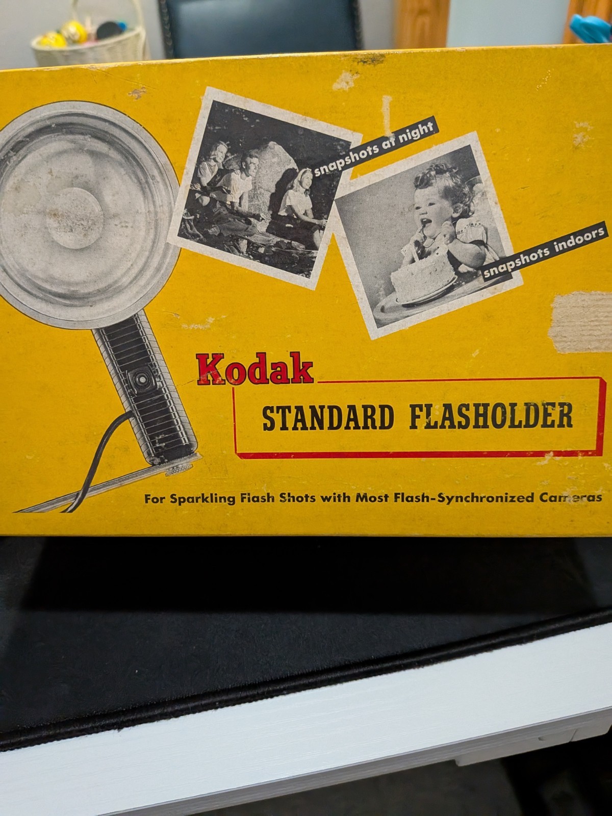 Vintage KODAK Standard Flash Holder in Original Box w/ Cover & Bracket. Used.