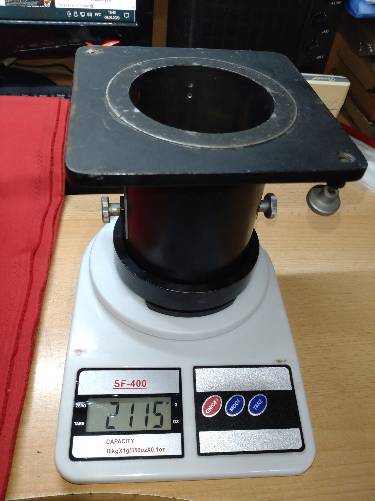 Attachment for macro photography / detail from a photographic enlarger