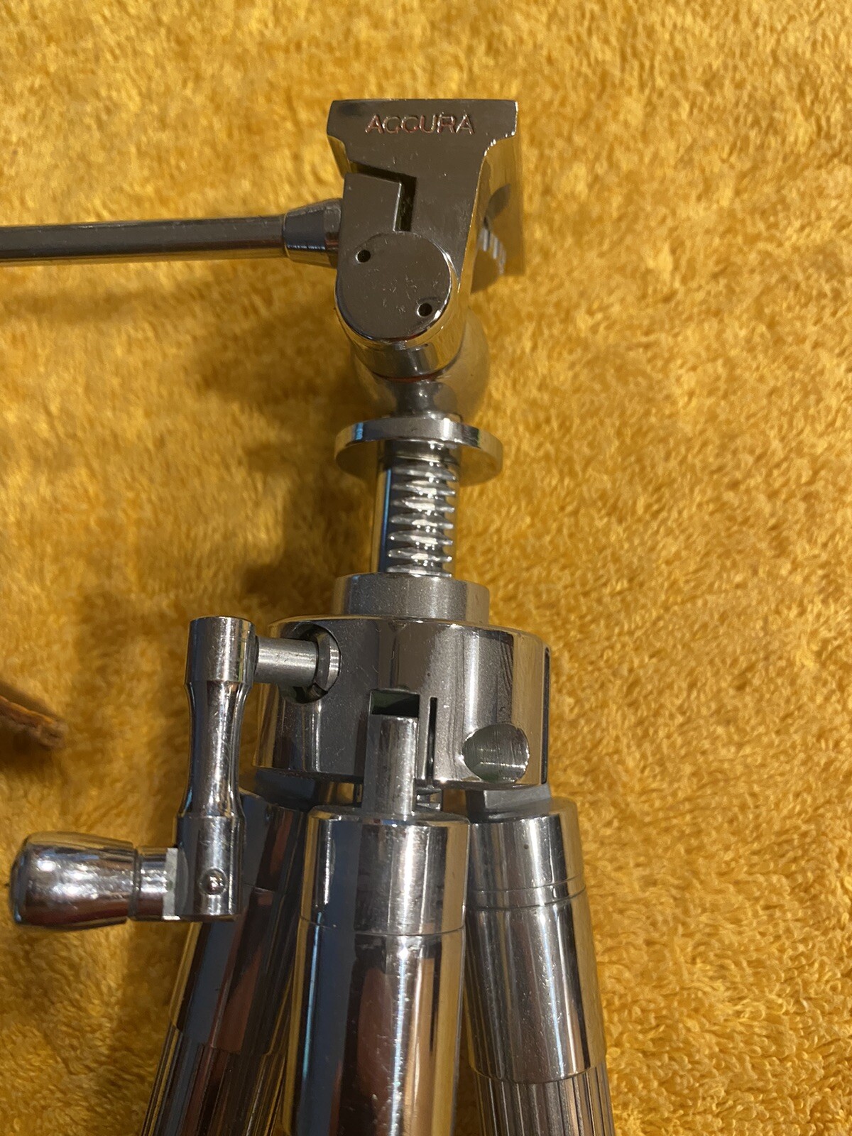 Accura Risomatic Deluxe Chrome Compact Telescoping Tripod 42″ w/ Leather Case