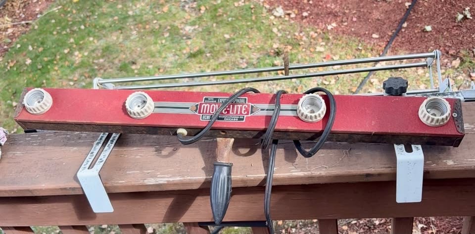 Vintage Original Acme Lite Mov-E-Lite 4 Light Bar Red & Black Chicago 50767