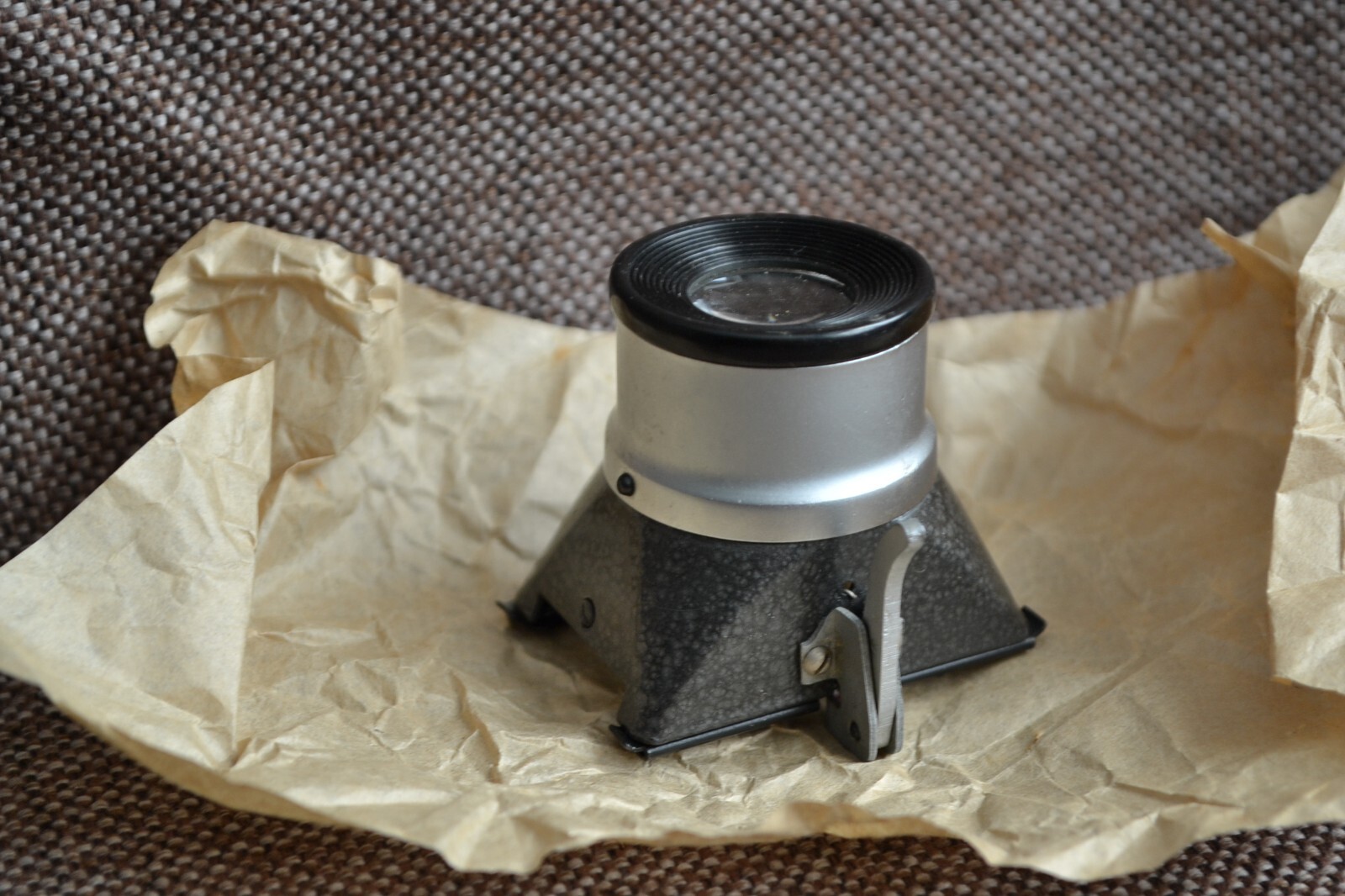 Vintage iron Magnifying Loupe L-5 For Viewing Film Frames USSR