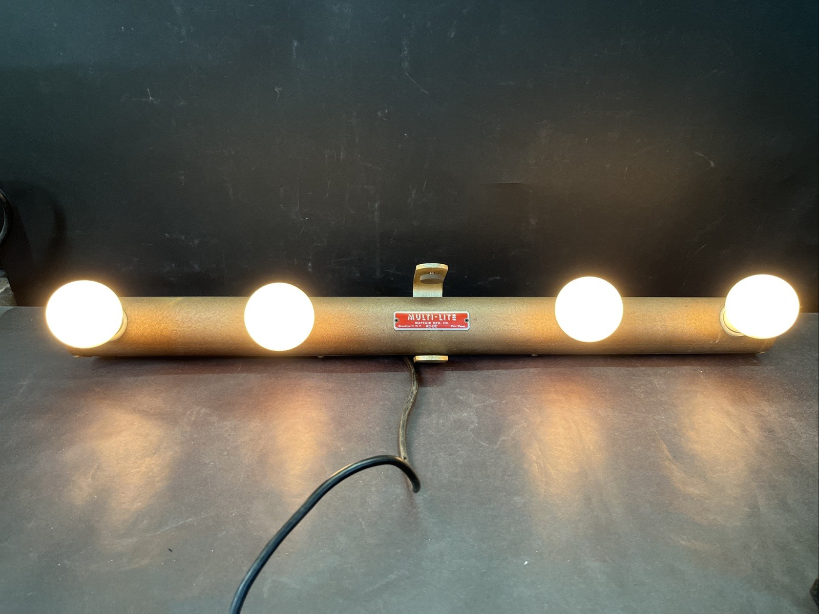 Vintage Mayfair Multi Lite Photography Light Bar 28” Long 4-Bulb WORKS 115V Max