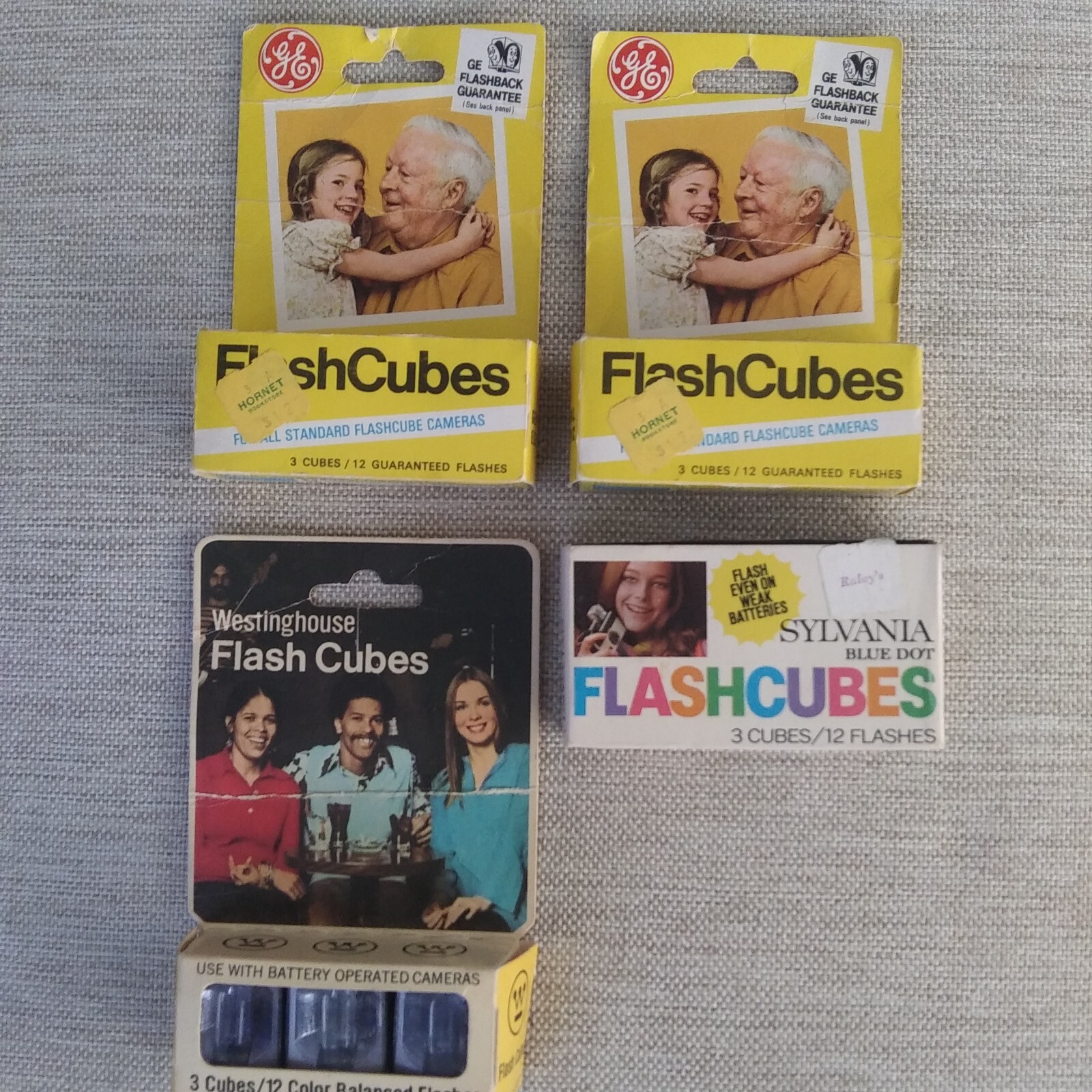 Flash Cubes Bundle Sylvania Westinghouse, GE(2), 4 boxes of 3 cubes each
