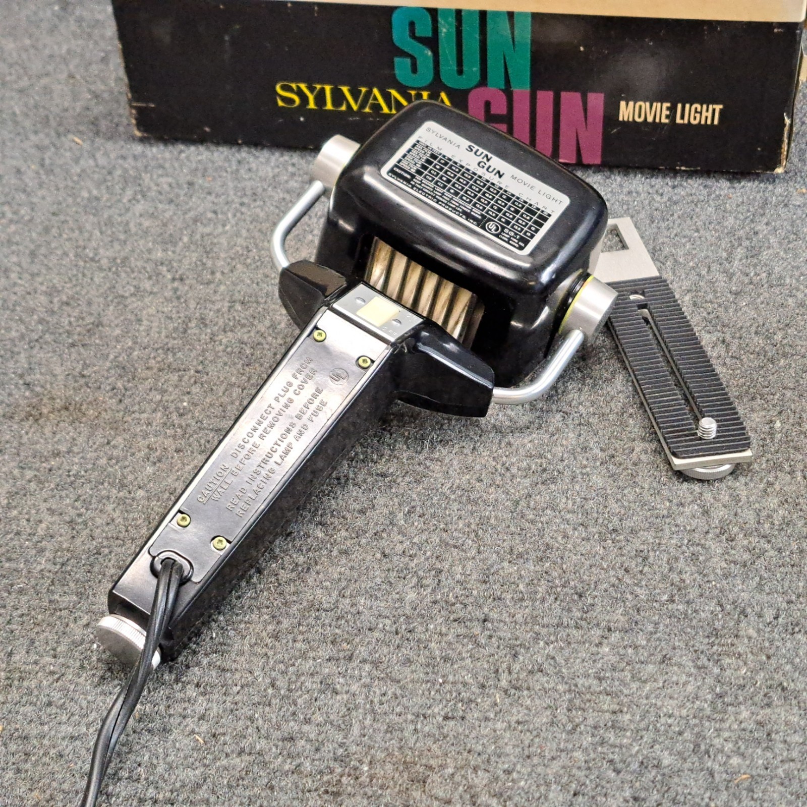 Vintage Sylvania Sun Gun Movie Light SG-1 Handheld Video Camera Lamp 120V Tested
