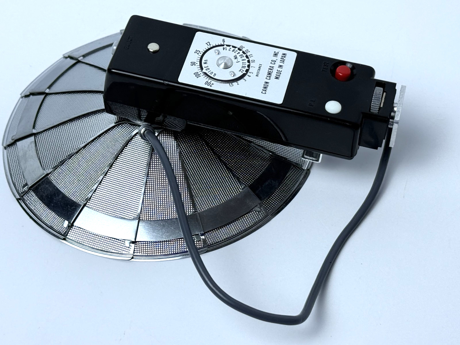 1950s Canon Flash Model V-2 Foldable Reflector Untested