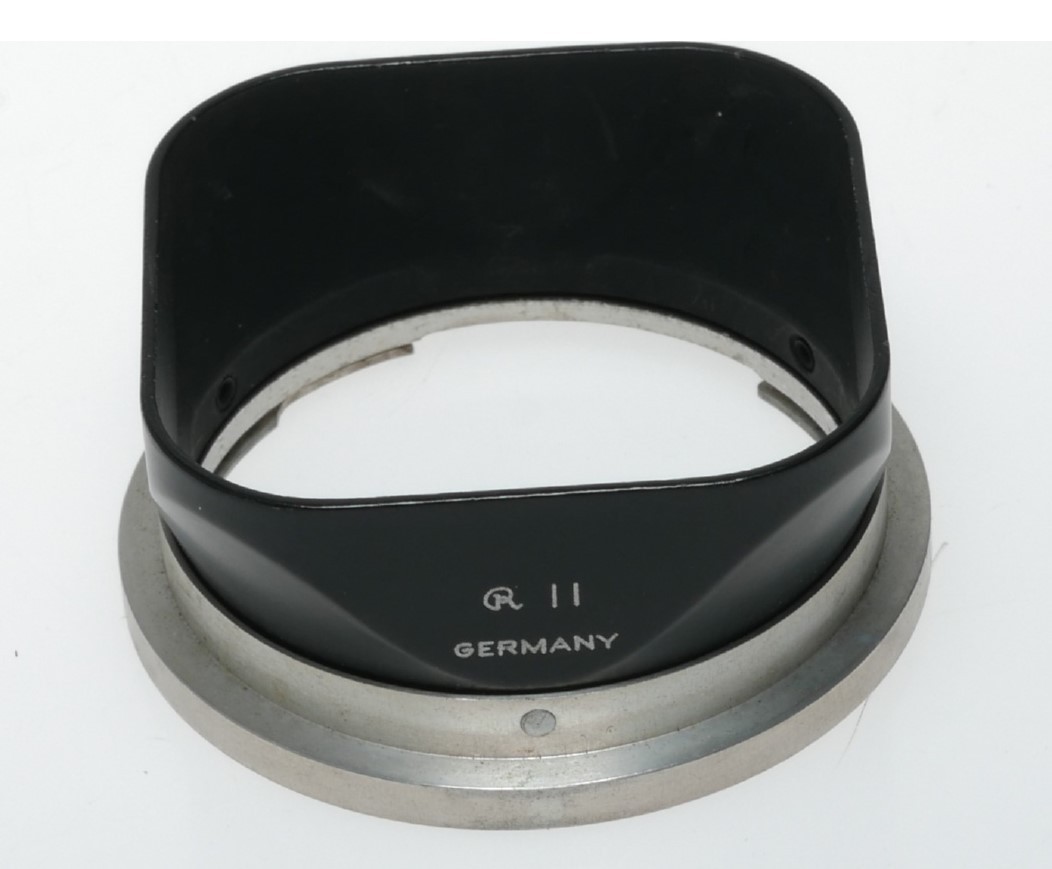 Rolleiflex TLR vintage film camera RII lens hood shade original cased