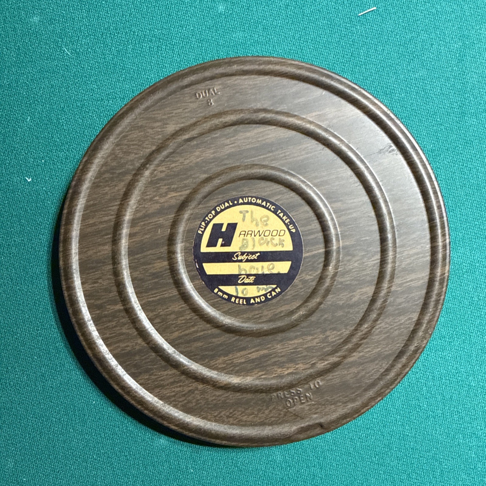 Vintage Harwood 8mm Metal Film Tin with 7″ Reel.