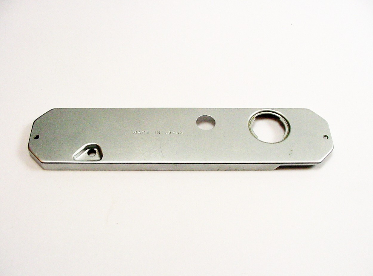 Nikon Nikkormat bottom (silver) | Used | $19 | #10B |