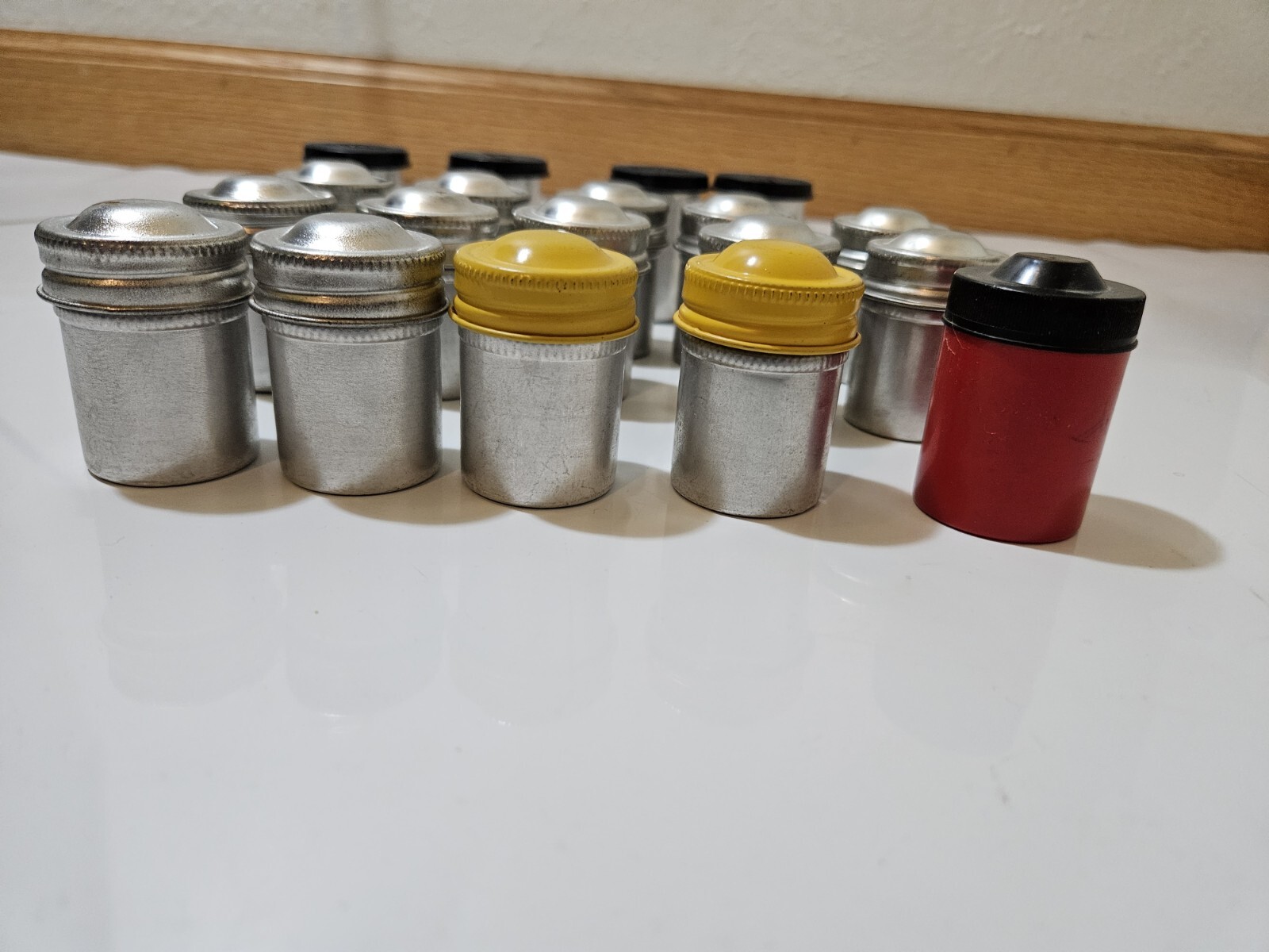 19 Tin Film Canisters Lot 4 W/ Plastic Press Lids 15 W/ Screw Cap Tops VTG 35mm