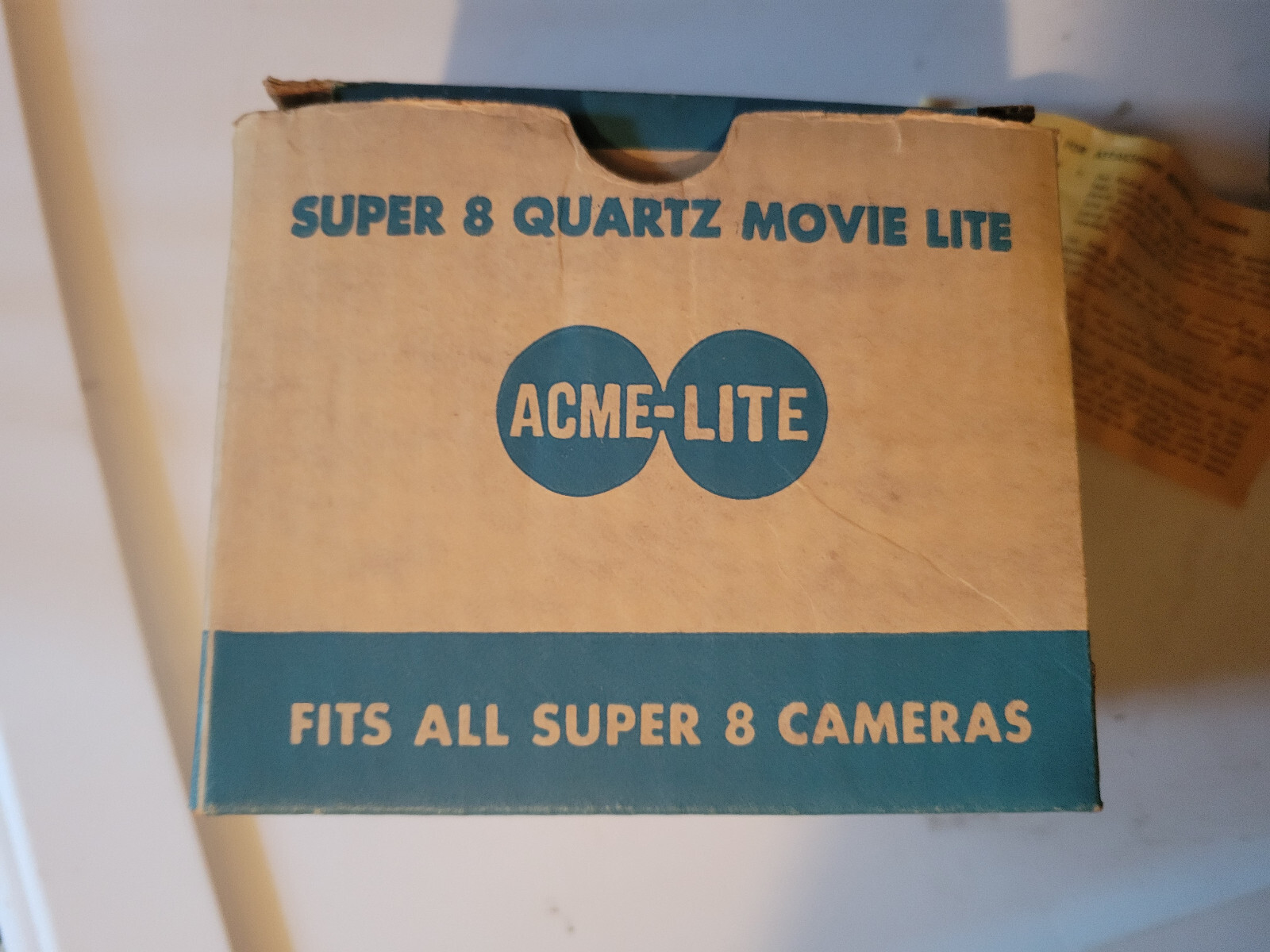 Vintage Cameralite 709G Acme-Lite Camera Light for Super 8 Cameras /extra bulb