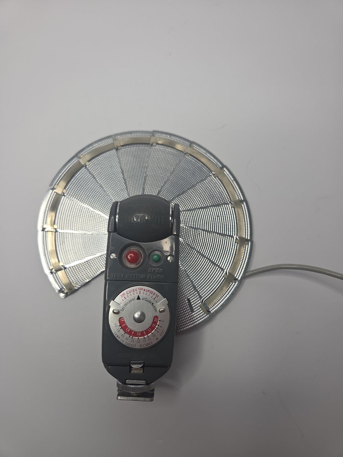 Honeywell Tilt A Mite Fan Camera Flash Attachment Made In Japan Untested