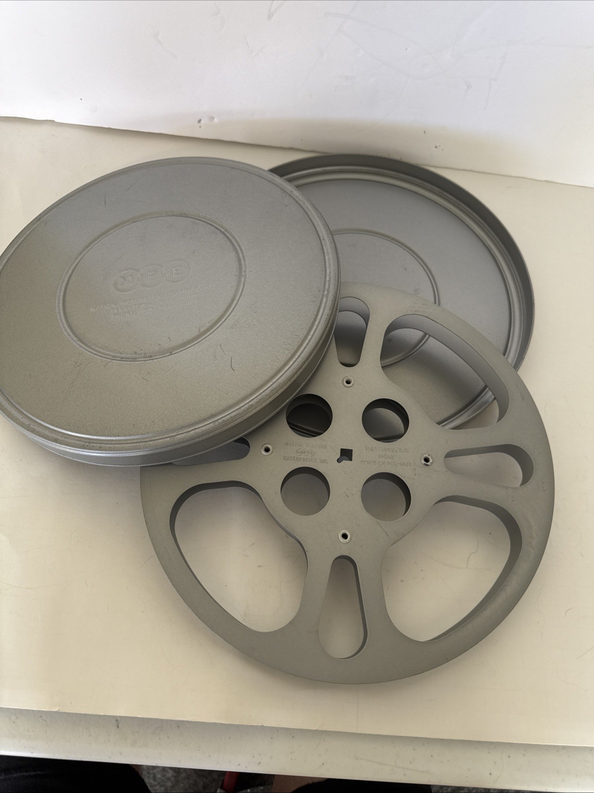 Vtg Motion Picture Enterprises 16mm Metal Film Reel 10 3/4in Canister Art Decor