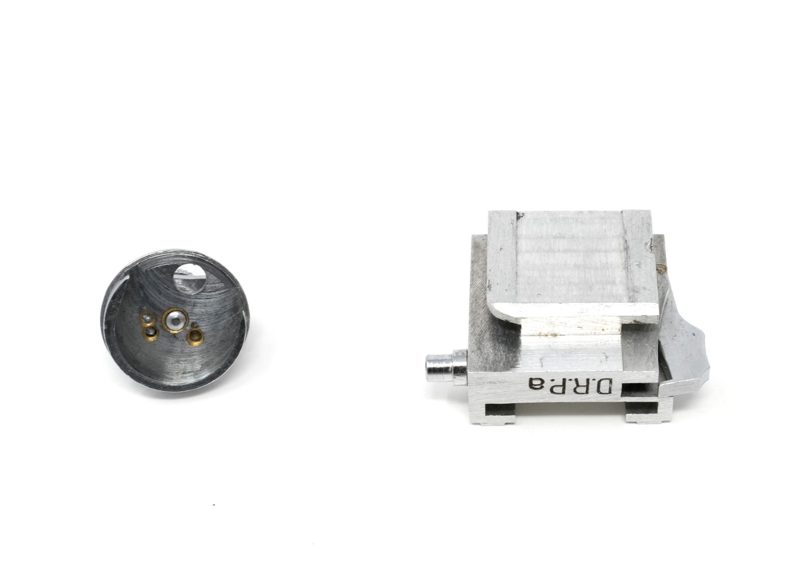 Geiss Contact Flash Synchronizer for Leica IIIc Camera Accesory Shoe Mount