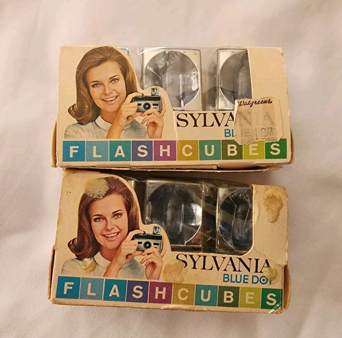 Sylvania Blue Dot Flashcubes 2 Pack of 3 – 24 Total Flashes