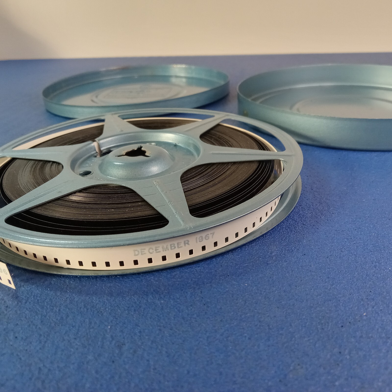 VNTG Compco Kmart Metal 8MM 200ft Regular 8 Auto-Take Up Reel W/ Film Dec. 1967