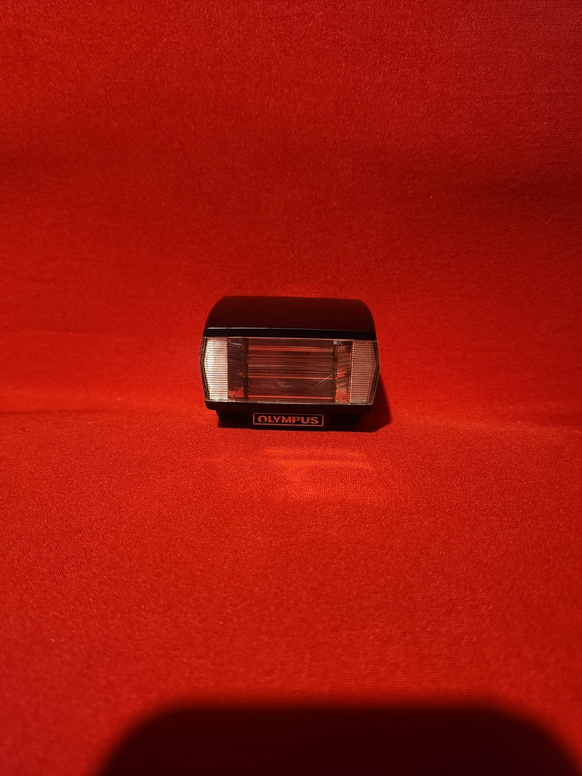 Lot of 3 Vintage Flashes. Polaroid BC 202. Olympus T20. Honeywell Tilt-A-Mite