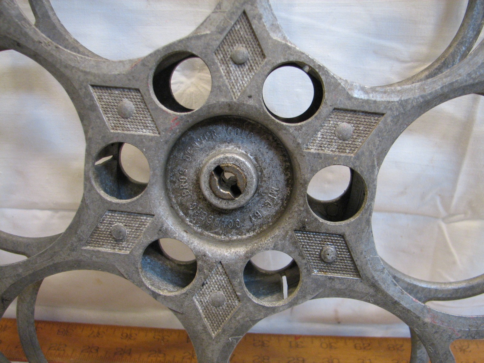 Vintage Goldberg Bros 35mm Cast Metal Film Movie Theater Reel 20 Min 15″ Decor