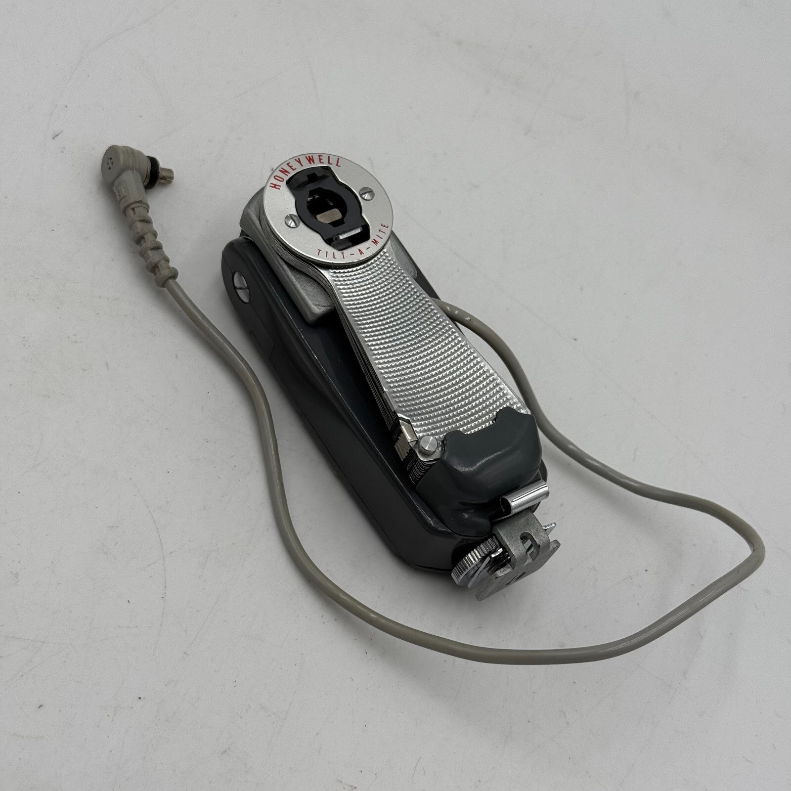 Honeywell Tilt-A-Mite Flash Unit Collapsible Fan Style Vintage Camera