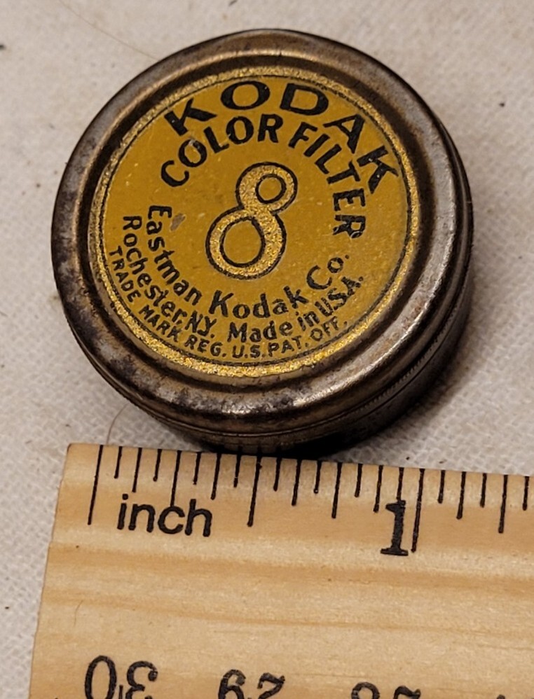 KODAK COLOR FILTER EASTMAN KODAK CO ROCHESTER NY VINTAGE CAMERA FILTER 8 TIN