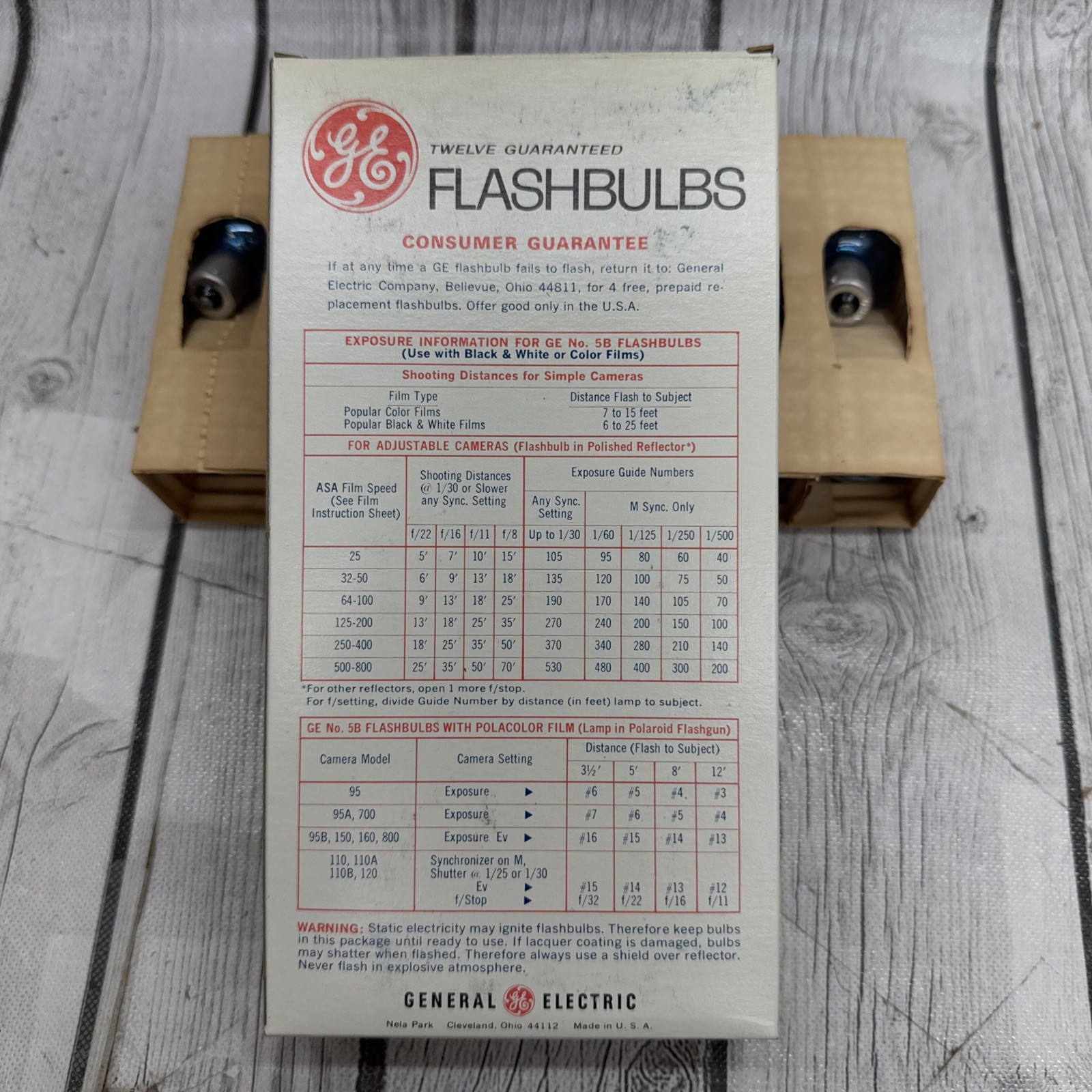 Vintage GE Flashbulbs 5B Flash Bulbs in Original Box 12 Bulbs