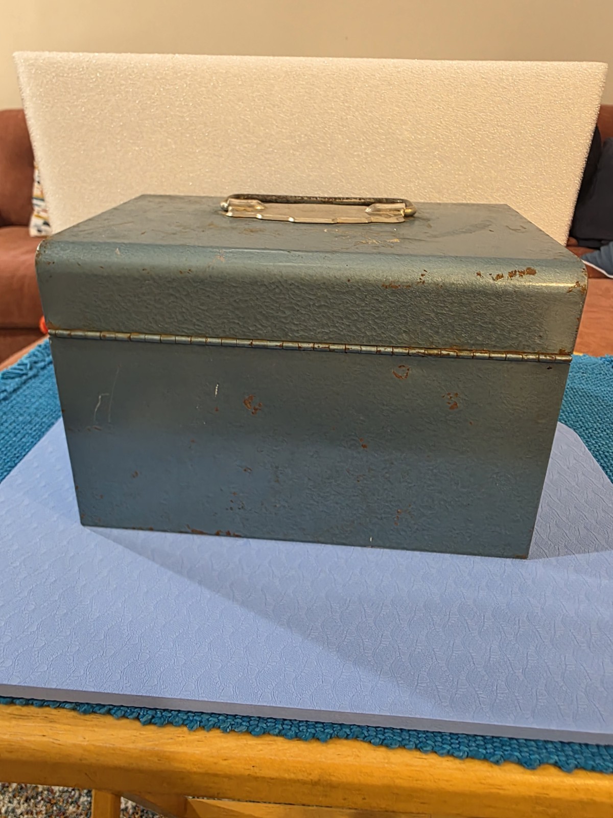 Vintage Metal Movie Reels CARRYING CASE WITH (12) 5” 8mm Film Reel Canisters