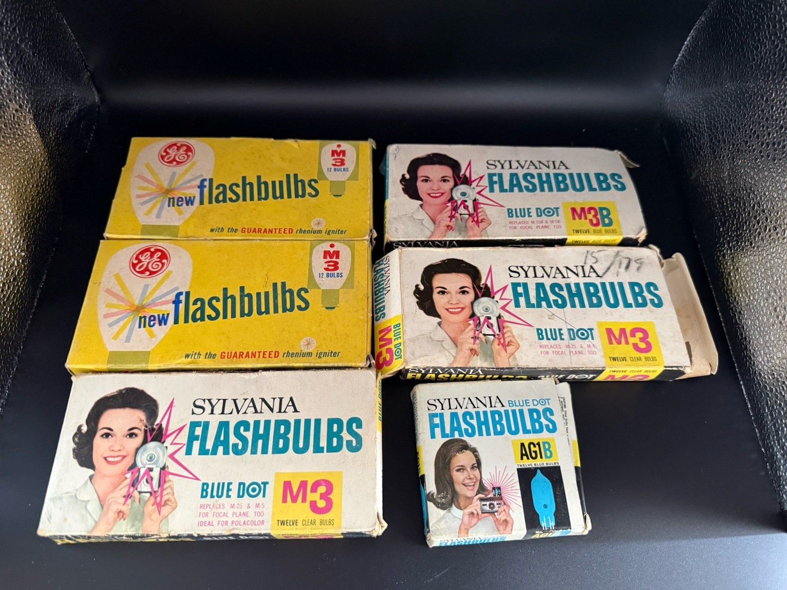 Vintage GE And Sylvania Camera Flash Bulbs Lot M3, M4b, AG1B (64 Total)