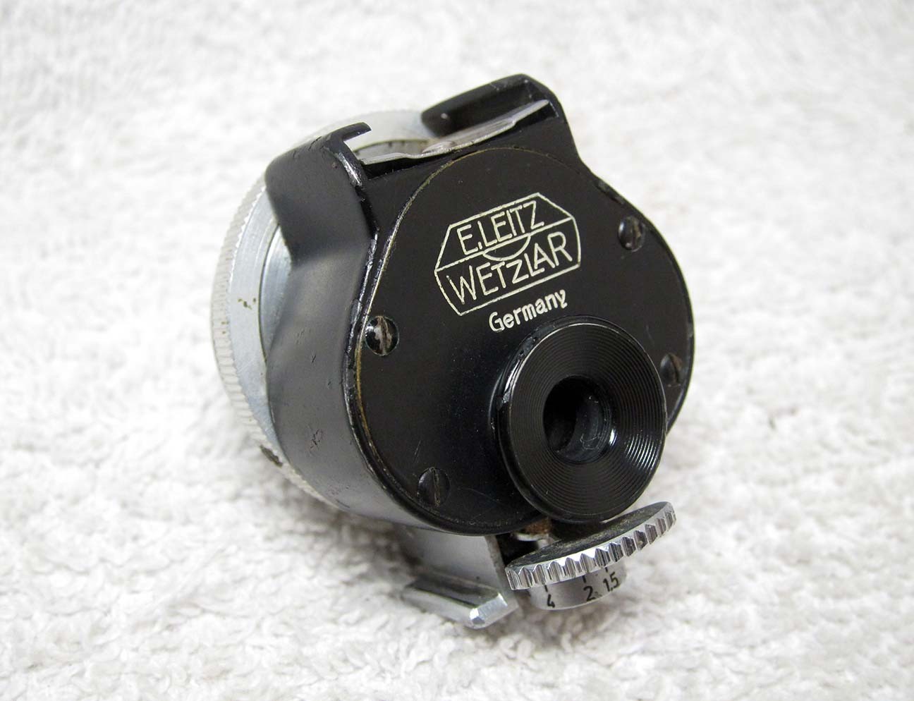 Vintage Leitz LEICA VIOOH Lyre-Shape Variable View Finder 35-135mm Viewfinder