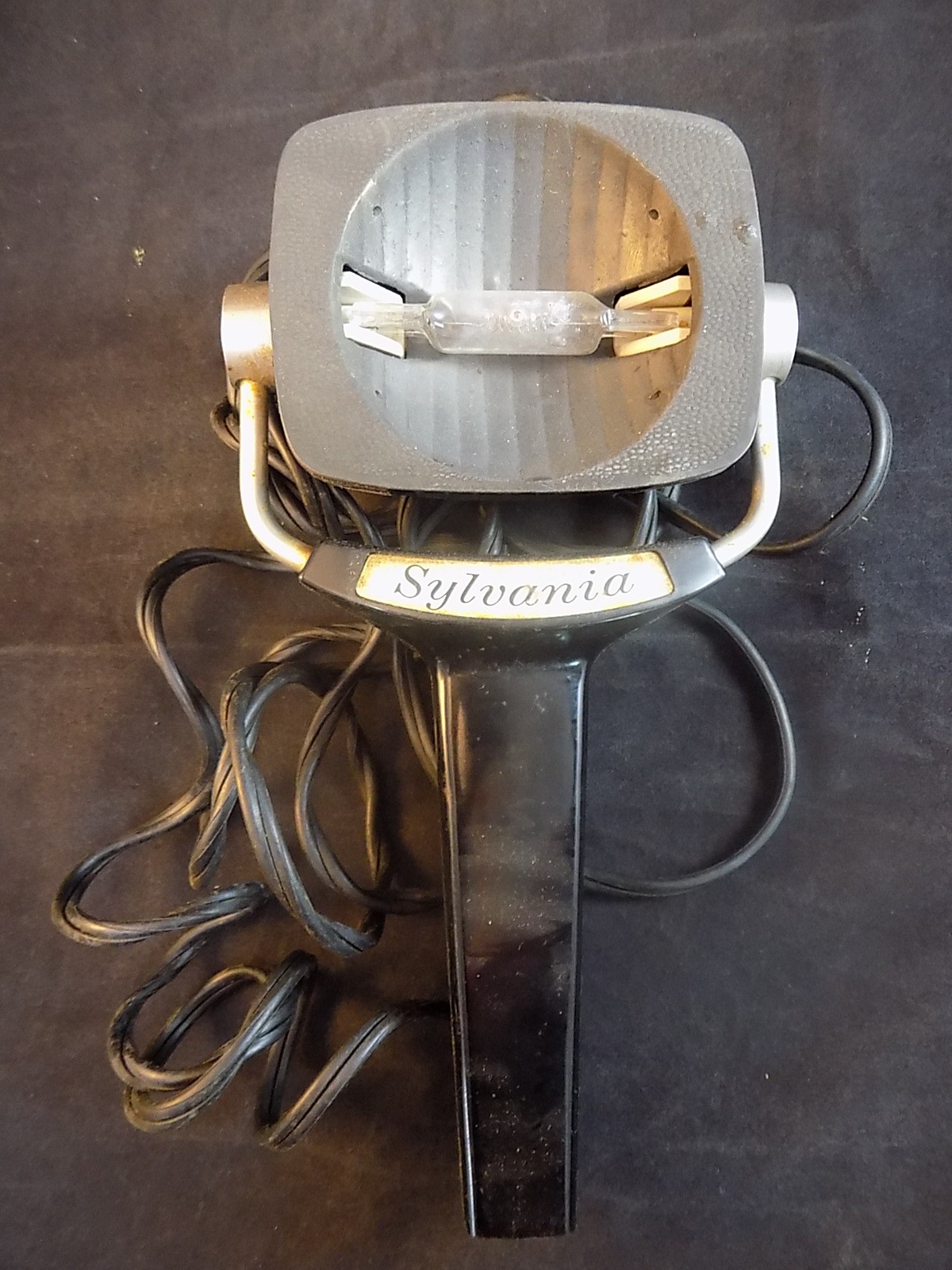 Vintage Working SYLVANIA SUN GUN Handheld BLACK MOVIE LIGHT SUPER BRIGHT