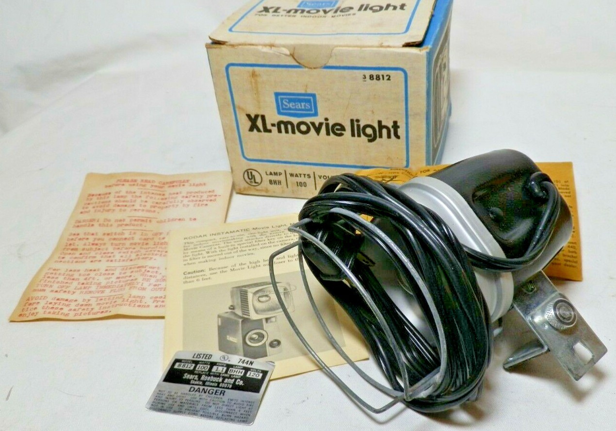 VINTAGE SEARS XL-MOVIE LIGHT-100 Watts 120 Volt -For Movie Or Stills, Excellent