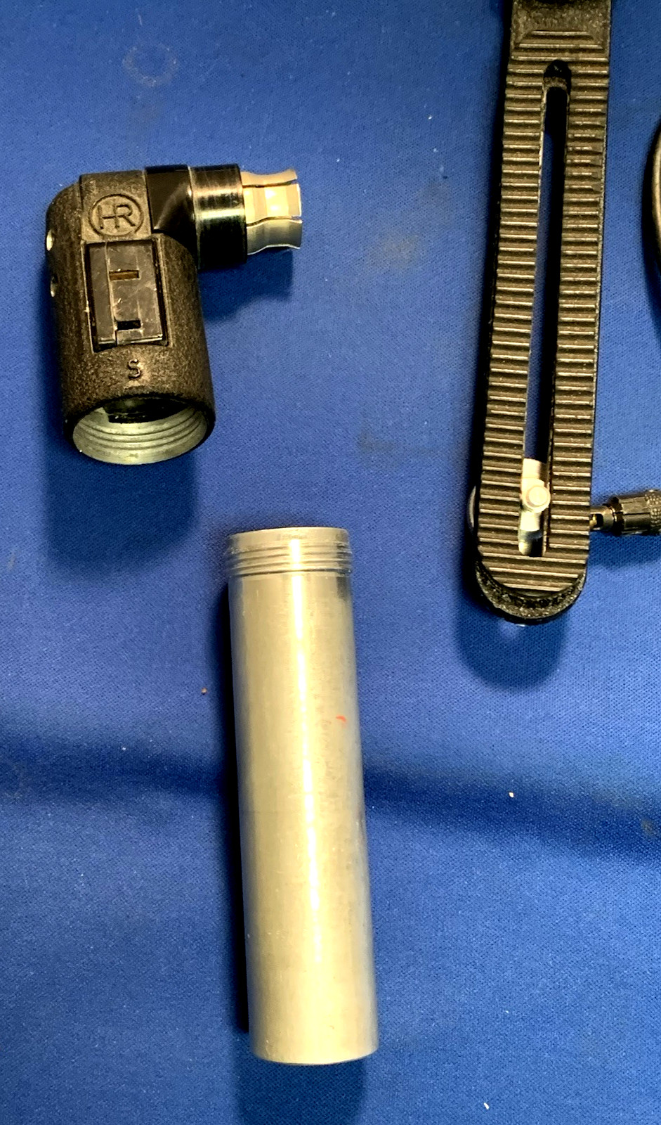 VINTAGE HEILAND FLASH HANDLE FOR MAKING LIGHT SABER LIGHTSABER HILT W/BRACKET