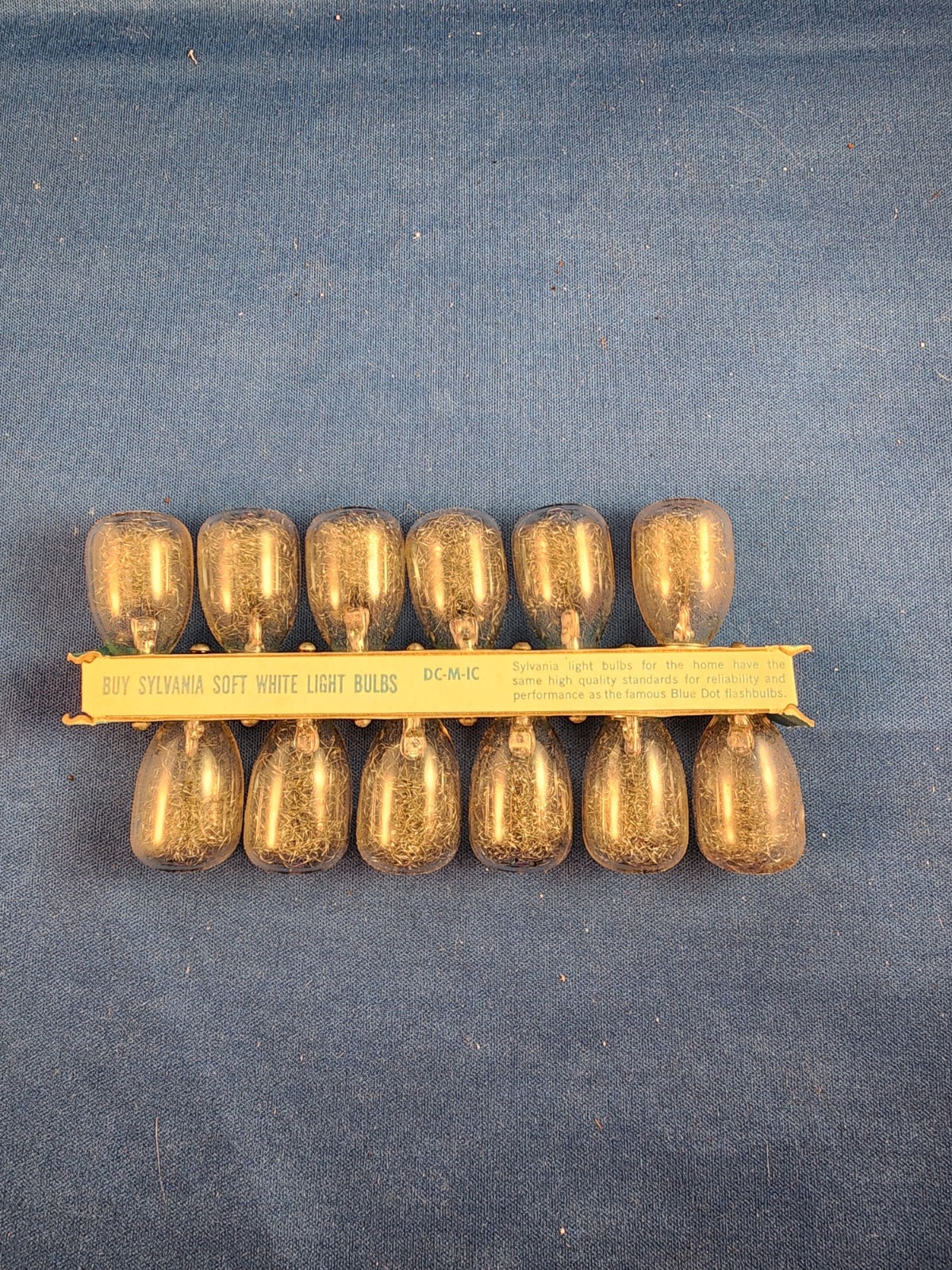 Sylvania Flashbulbs Blue Dot M3 12 Clear Bulbs In 12 Pack Box NOS