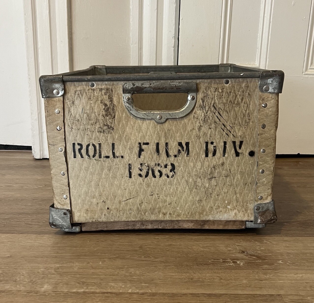 EASTMAN KODAK VTG 60s Headquarters Roll Film Division Crate Rochester NY Camera
