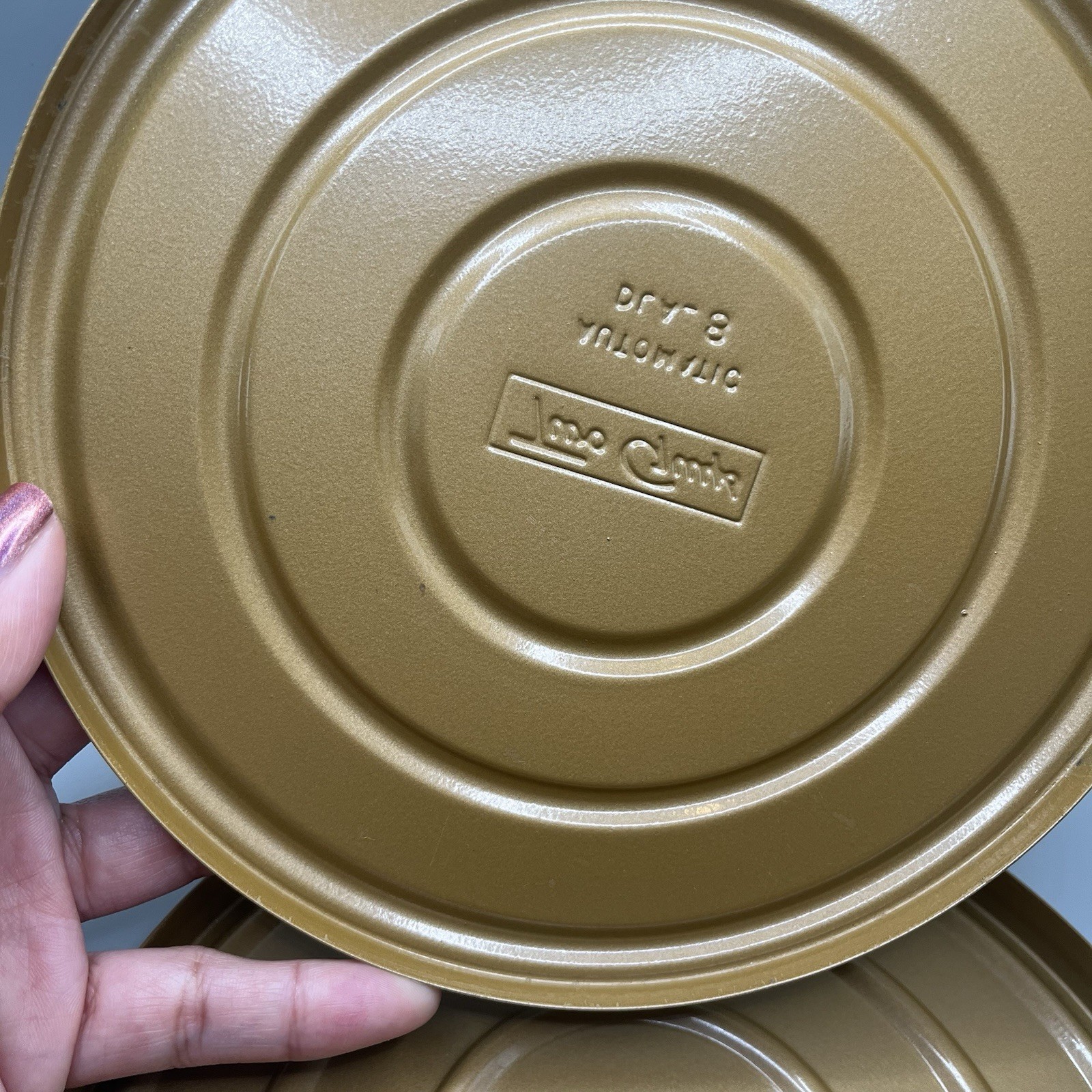 EMPTY NO REEL Vintage retro Two Guys Automatic 8mm metal movie film tin decor