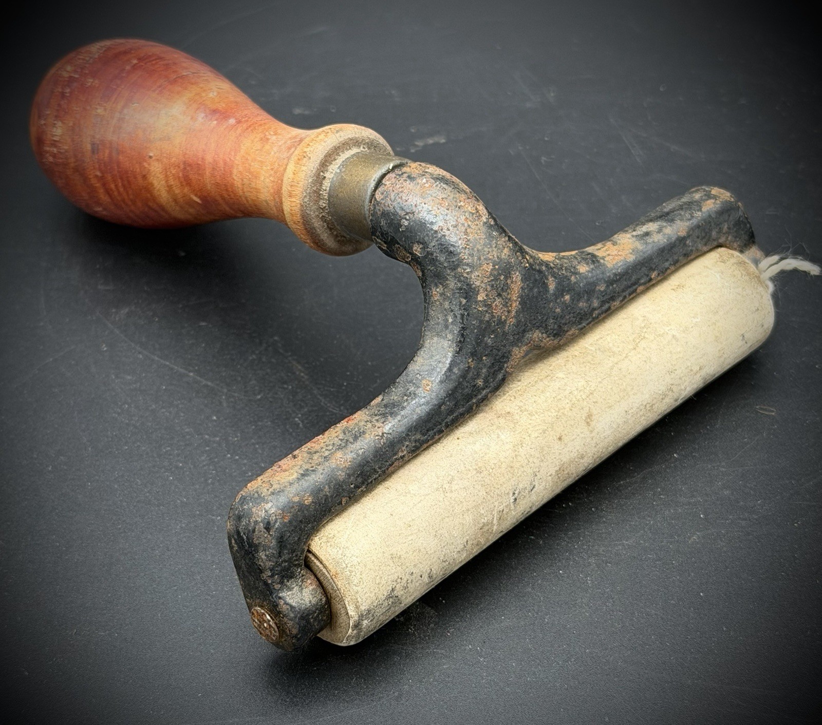 Antique G Gennert New York Cast Iron Photo Print Roller Darkroom Squeegee Brayer