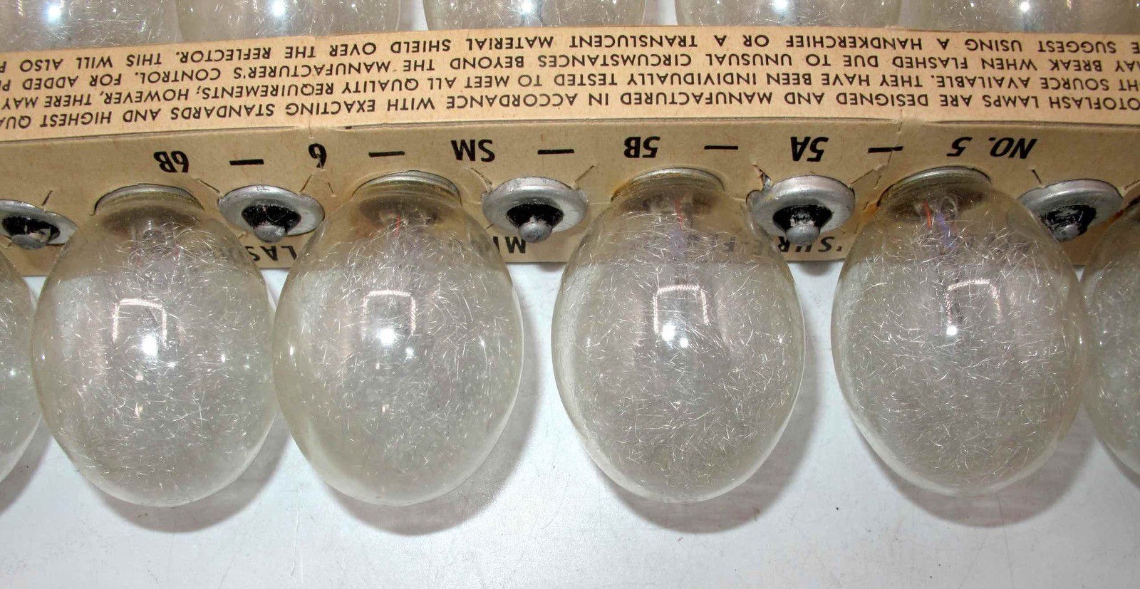 *VINTAGE* AMPLEX #5 “SURE-FLASH” PHOTOFLASH BULB IN PACKAGE-CONTAINS 12 BULBS
